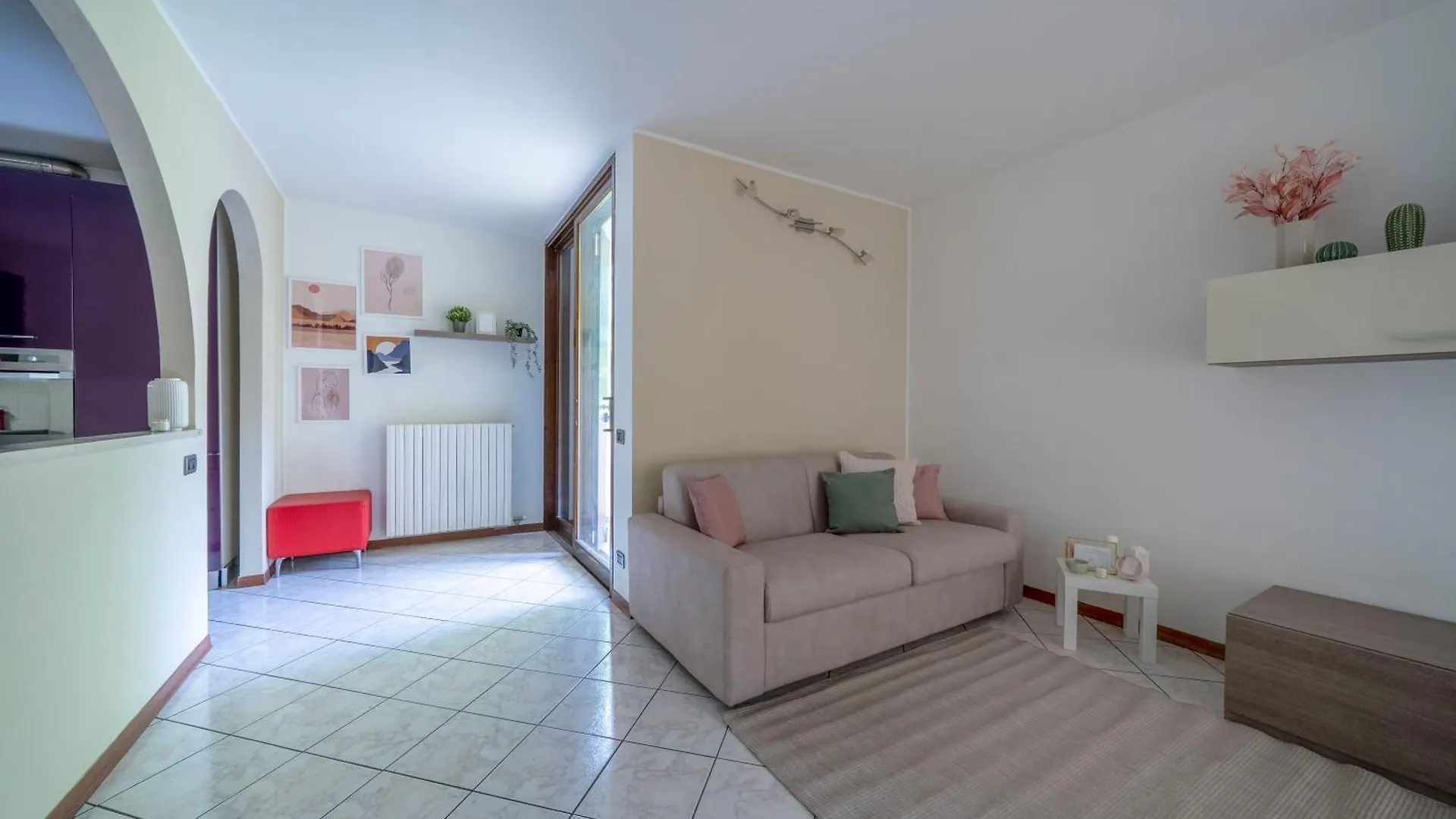 Lake Como 10 Min - Terrace With Lake View - Wifi Olginate 0*,  Italie